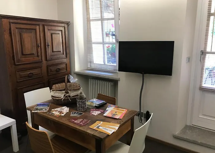 Aymon De Challant Appartement